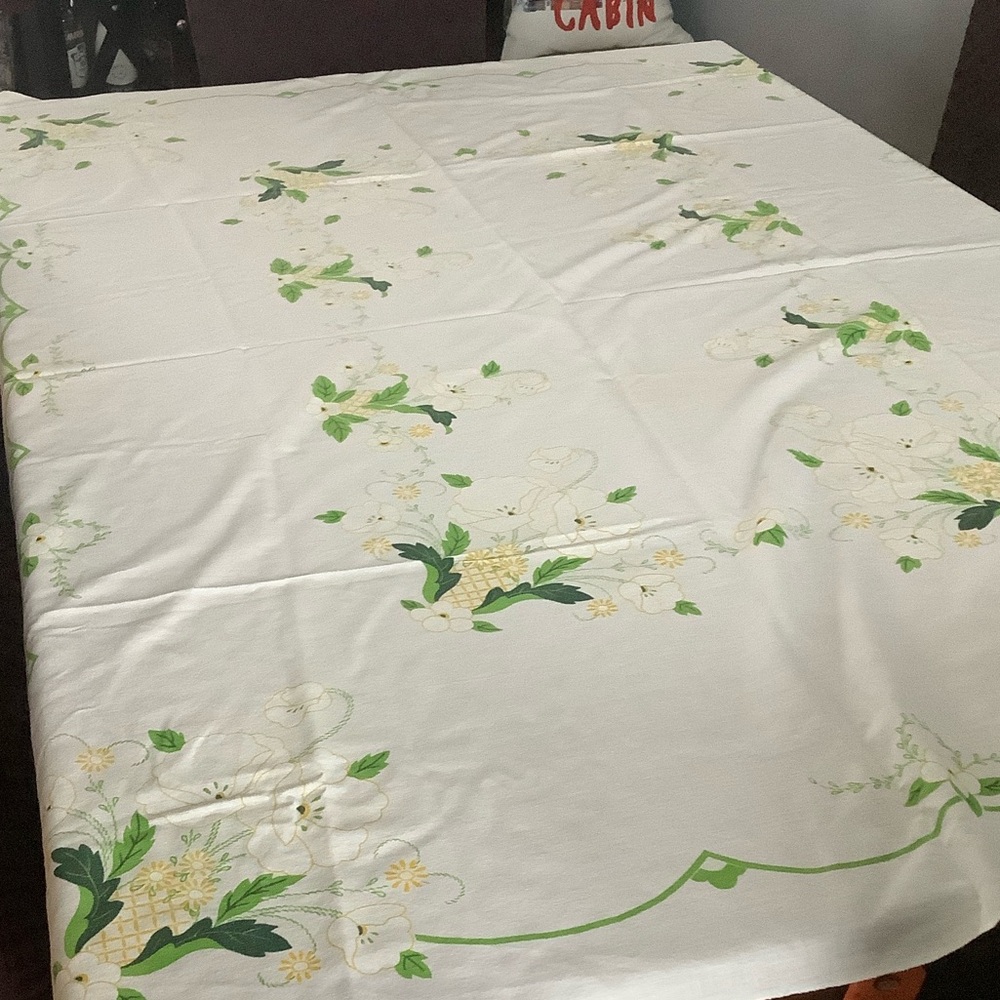 Elegant Cream and Green Floral Tablecloth